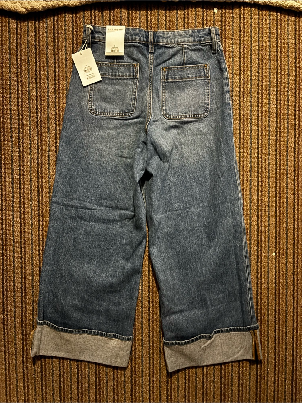 Free Assembly Wide-Leg Blue Denim Jeans - Picture 3 of 3